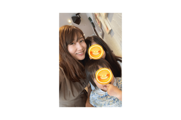 安めぐみ、10歳長女＆1歳次女との顔寄せ3SHOTに「可愛い」「みんな振り向いちゃうだろうな」 画像