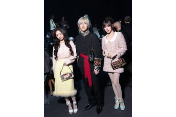 なにわ男子・道枝駿佑、IVEレイ・リズとの3ショットが話題「美男美女すぎ」「漫画の世界から出てきたみたい」 画像