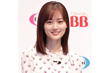 「爆美女」山下美月、海外でパシャリ！微笑みSHOTにファンうっとり「ビジュ神ってる！」 画像