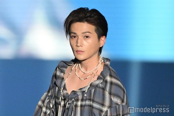 FANTASTICS八木勇征、シークレットゲストで「TGC」ランウェイ ツヤ感メイクで大人の魅力漂う【TGC北九州2025】 画像