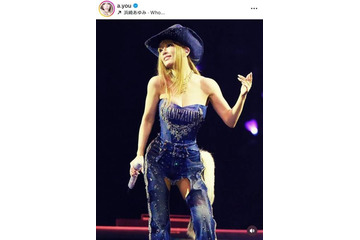 浜崎あゆみ、スタッフに大感謝！“力作”デニム衣装SHOTに反響「キラキラで可愛すぎる」「愛を感じます」 画像