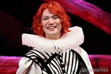 Aぇ! group正門良規、熱いキスシーンに「ワクワク」共演者も笑顔「まったく嫌がらずに受け入れてくれた」【十二夜】 画像