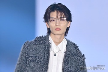 原因は自分にある。杢代和人、リムレスで色気放出 メガネクイッ「かっこよすぎ」「メロい」ファン悶絶【ガルアワ2025AW】 画像