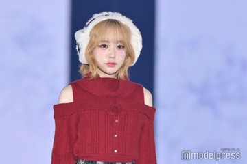 なえなの、オフショル＆ミニスカで美スタイル際立つ「金髪×赤ニット最強に可愛い」「憧れ」の声【ガルアワ2025AW】 画像