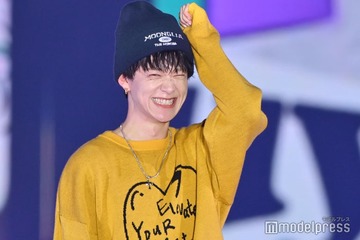 BUDDiiS小川史記、くしゃっと笑顔が眩しい【ガルアワ2025AW】 画像