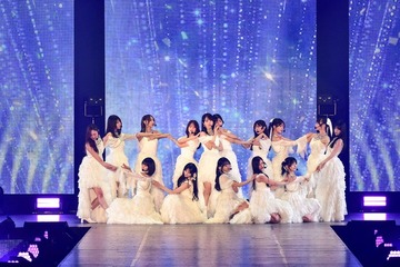 乃木坂46、煌びやか衣装で豪華3曲ライブ ランウェイとギャップ魅せる【ガルアワ2025AW】 画像