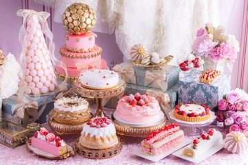 マリー・アントワネットの優雅で甘い世界に浸る、ヒルトン広島の冬スイーツビュッフェ 画像