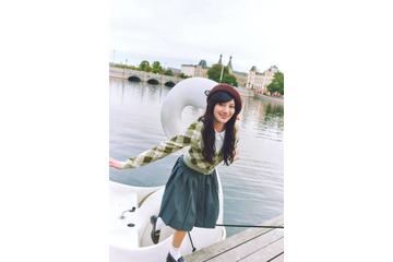 日向坂46河田陽菜、ベレー帽×カーディガンのプレッピーコーデを披露！キュートな魅力が全開 画像