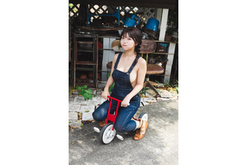 “アソビシステム次世代アイドル”Toi Toi Toi・さくらもも、オーバーオールから色白美ボディのぞく 画像