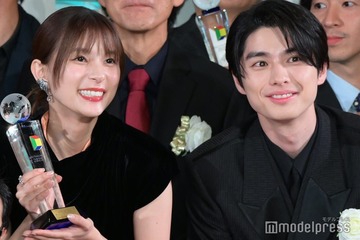 本田響矢、芳根京子からの「問題ありますか？」質問に照れ回答「めおと日和」が作品賞受賞【東京ドラマアウォード2025】 画像