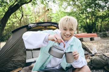超特急・高松アロハ、少年のような笑顔にドキドキ！キャンプを突き詰める『ALOHA’ｓCAMP』発売 画像