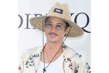 窪塚洋介、家族4人で『鬼滅の刃』仮装！「今年もすごい」「実写のようでみんなカッコイイ」の声 画像