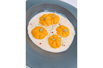 渡辺美奈代、まるでレストラン！？本格的なハロウィン料理に絶賛の声「センス抜群」「プロ級」 画像