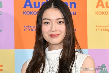 茅島みずき、ノースリーブ衣装で美肌見せ「上品で美しい」「完璧スタイル」の声 画像