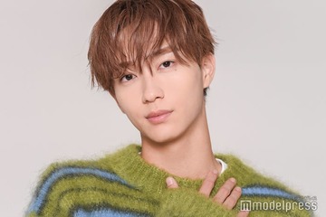 野村康太、松本まりかとのキスシーン前日に観た韓ドラ「手の使い方や表情を参考にしています」【1st写真集「暁紀」インタビュー後編】 画像