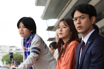 【ザ・ロイヤルファミリー 第5話】栗須、美紀子から耕一の存在聞く 画像