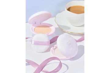素肌記念日、24時間使える「スキンケアパウダー」から限定のラベンダーミルクティーの香りが登場 画像