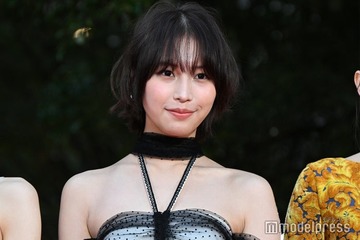 南沙良、美肌際立つキャミソール姿公開「透明感すごい」「爽やかで素敵」と熱視線 画像