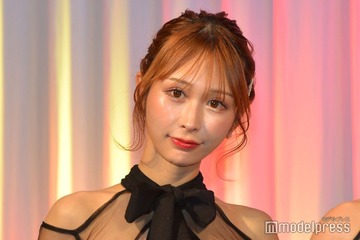 美女社長YouTuber浦西ひかる、ミニスカ姿で抜群スタイル際立つ「何等身？」「綺麗すぎる」と反響 画像