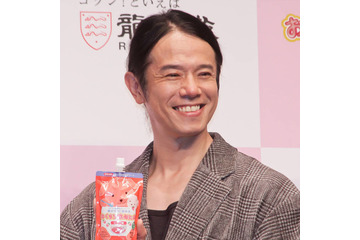 庄司智春、藤本美貴のお茶目な“写り込み”SHOTに反響「仲良しですね」「憧れ夫婦」 画像