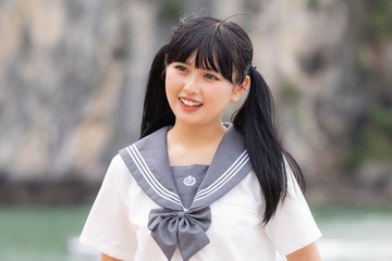 【モデルプレス流行語大賞2025個別解説】「両手に男でーす」とは？ 画像