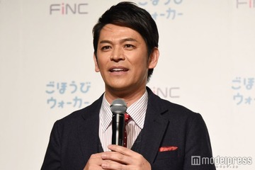 ますだおかだ岡田圭右、長男の七五三報告 袴姿の親子ショットが話題「鼻と口元がそっくり」「2人ともかっこいい」 画像