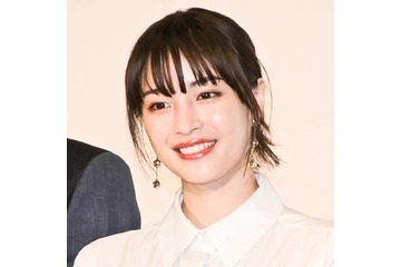 広瀬すず、“最近のオキニ”パーカーSHOTにファン悶絶「可愛すぎる」「すごいお似合い」 画像