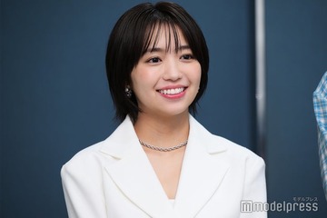 大原優乃、デコルテ＆美背中際立つキャミワンピ姿披露「可愛すぎる」「透明感すごい」と反響 画像