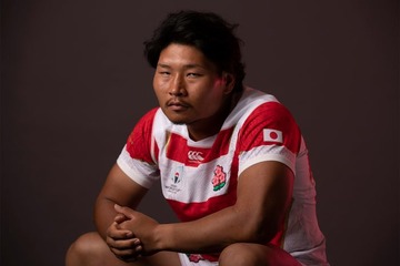 ラグビー稲垣啓太選手、妻・貴子の誕生日祝福 シックな夫婦ショットに「稲垣選手の笑顔がレア」「いつ見てもお似合い」と反響 画像