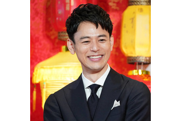 妻夫木聡、佐藤浩市との絆を感じる『ロイヤルファミリー』オフSHOTに反響「めちゃ良い写真」「愛溢れる現場」 画像