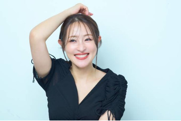 3児の母・大沢あかね、つや美肌でにっこり！育児と仕事の合間に見つけた美容法を明かす 画像