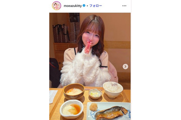 大食い女王・もえのあずき、ミニスカピンクコーデに絶賛集まる「スタイルいい」「ラブリー」 画像