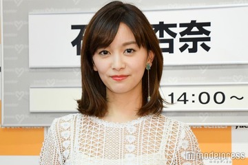 石橋杏奈、夫・パドレス松井裕樹投手と結婚7周年 家族5ショット公開「絵になる」「笑顔が眩しい」と反響 画像