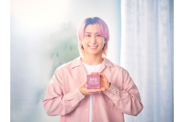 Snow Man佐久間大介、ファンの“声”に救われた経験とは？ピンクの衣装まとい新CM登場 画像