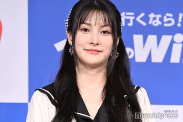 KARAギュリ、オーバーサイズニットから美脚スラリ「オーラ全開」「スタイル抜群」と反響 画像