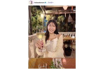 気象予報士・穂川果音、美肩＆ボディライン際立つオフショルタイトニット姿に「目のやり場に困る」「肩のラインがセクシー」と反響 画像