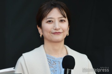 笹崎里菜アナ、美脚＆肩ライン輝く衣装姿複数公開「何を着ても似合う」「憧れのスタイル」と反響 画像
