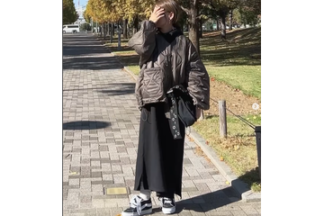 旬のキルティングコートはこう着こなす。 スタイルアップを叶える長めスカートとの組み合わせ術【40代の毎日コーデ】 画像