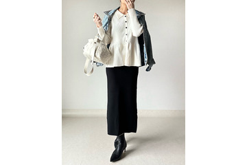 さりげなくお腹をカバー。ペプラムニットとGジャンで作る大人の甘辛ミックススタイル【40代の毎日コーデ】 画像