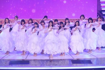【紅白本番】乃木坂46、パフォーマンス中の“隠れ数字”話題 サプライズ演出に反響続々 画像