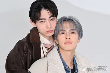 奥野壮＆豊田裕大、キスシーンは「僕たちの世界を勝手に撮っているような感覚」自由な表現で意識した“佐橋の独占欲”【「コスメティック・プレイラバー Season2」インタビュー後編】 画像