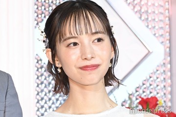 井桁弘恵、美スタイル輝くウエディングドレス姿 自宅で練習重ねたシーンとは「解放された」【ぜんぶ、あなたのためだから】 画像