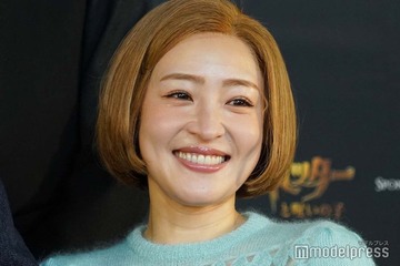大沢あかね、新ヘアスタイルで雰囲気ガラリ「美しさが更新されてる」「透明感すごい」とファン歓喜 画像