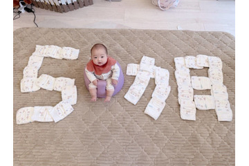 辻希美、次女が生後5ヶ月に！日々の成長に母心「離乳食始まるや～ん」「早過ぎるなぁ～」 画像