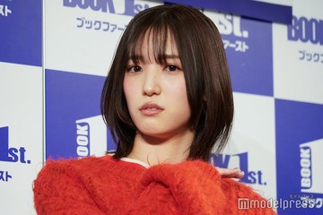 AKB48下尾みう、ショーパンから美脚スラリ 倉野尾成美との韓国旅行満喫ショットに「さすがのスタイル」「癒やされる」の声 画像