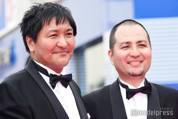 人気吉本芸人「ビジュアル系にハマってた頃」学生時代の写真を相方が公開「衝撃的」「激変すぎる」の声 画像