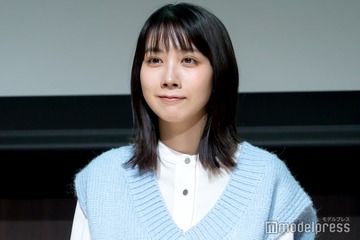 松本穂香、ミニスカ×ブーツのブラウンコーデで美脚スラリ「スタイル抜群」「ポーズ可愛い」と反響 画像