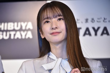乃木坂46菅原咲月、ノースリ×まとめ髪で雰囲気ガラリ「大人っぽい」「肌が発光してる」と絶賛の声 画像