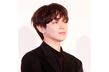 宮世琉弥、22歳の誕生日をスーツSHOTで報告！ファンに感謝「小学生の頃にスカウト頂いて…」 画像