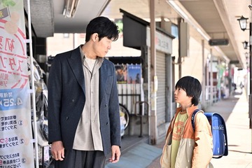 日曜劇場「リブート」鈴木亮平、涙シーンに「鳥肌」「完全に松ケン」 演じ分けに感動の声【第2話ネタバレ】 画像